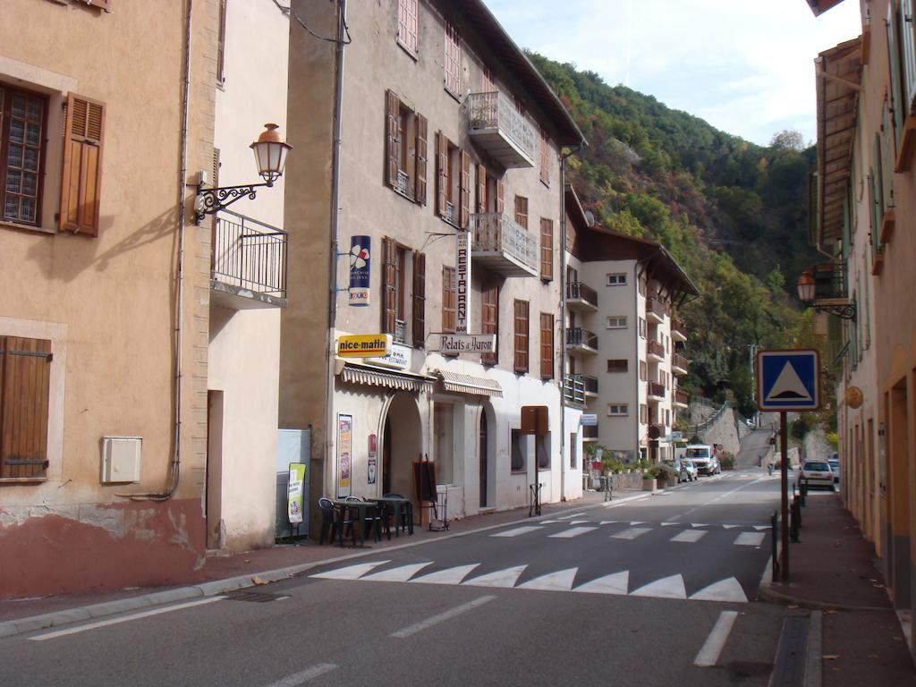 ホテル Au Relais D'Auron Roure エクステリア 写真